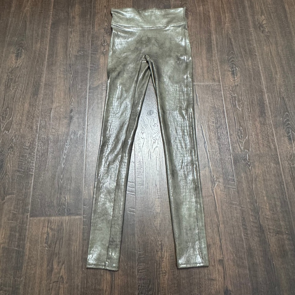 Spanx Faux‎ Leather Leggings Olive Green Crocodile Embossed High Waisted Size XS